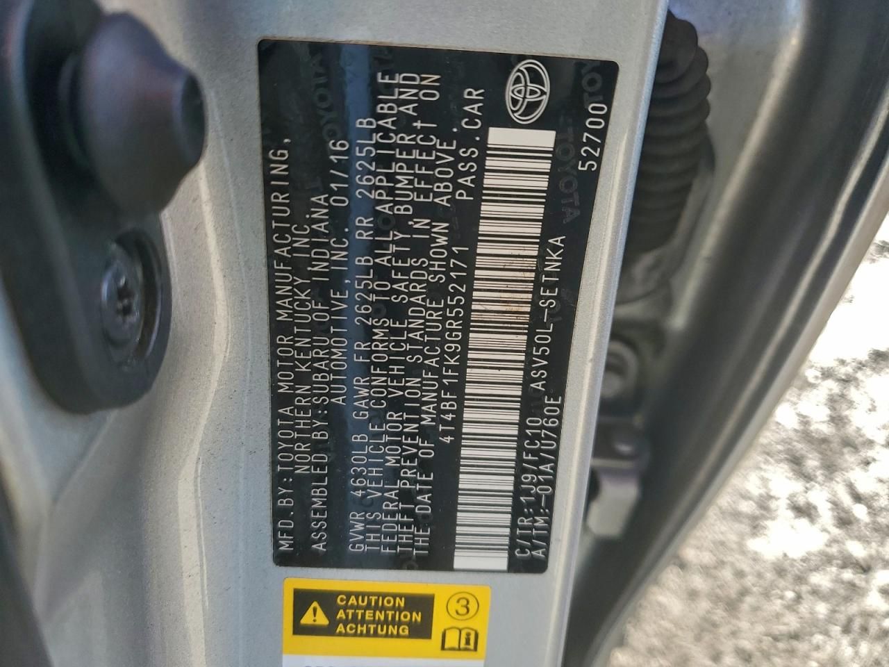 2016 Toyota Camry le