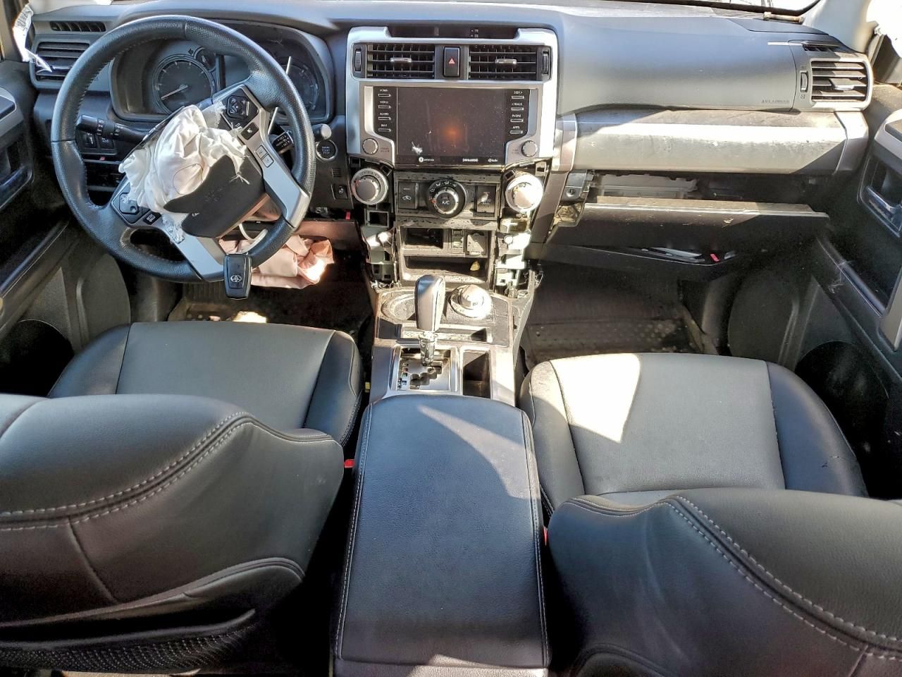 2023 Toyota 4runner se