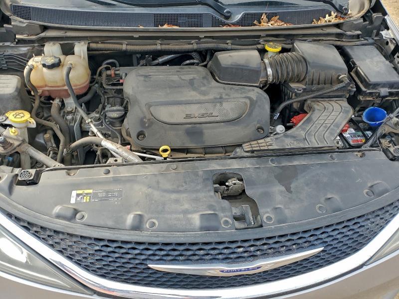 2019 Chrysler Pacifica Touring l