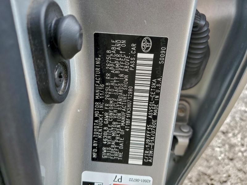 2017 Toyota Camry le