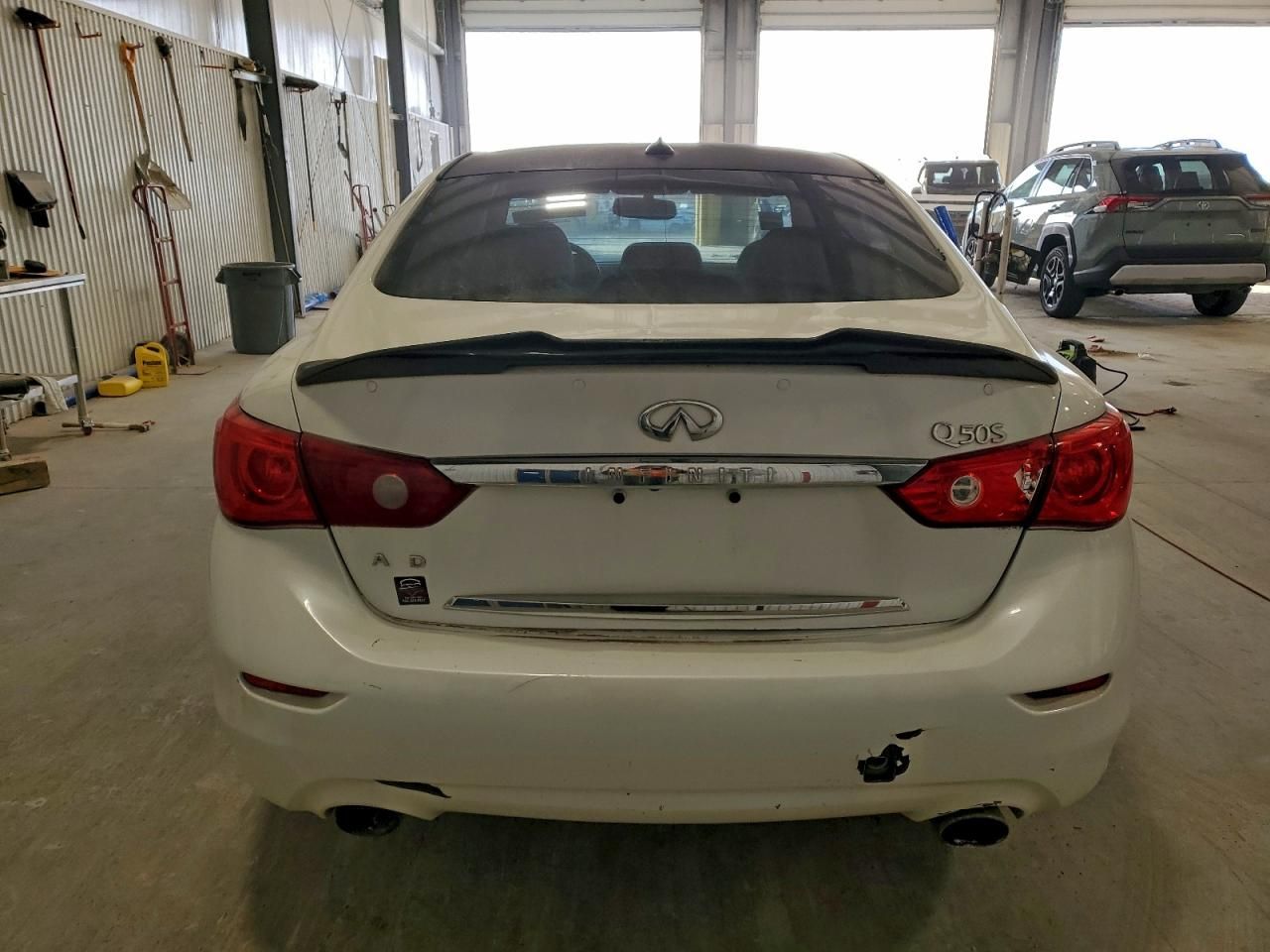 2016 Infiniti Q50 Premium