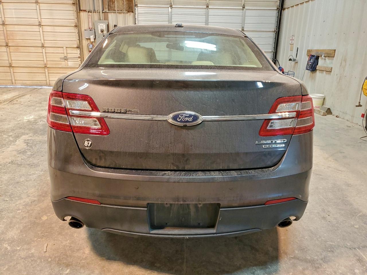 2016 Ford Taurus Limited