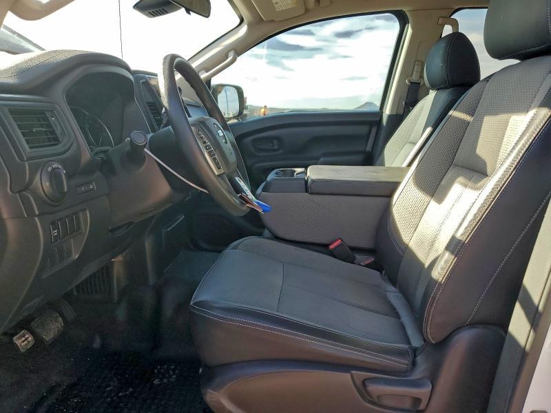 2021 Nissan Titan s