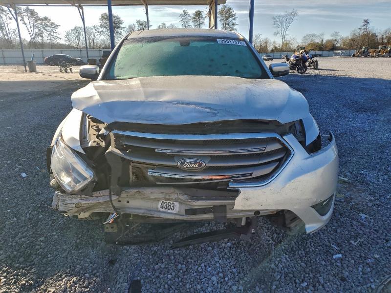 2016 Ford Taurus sel