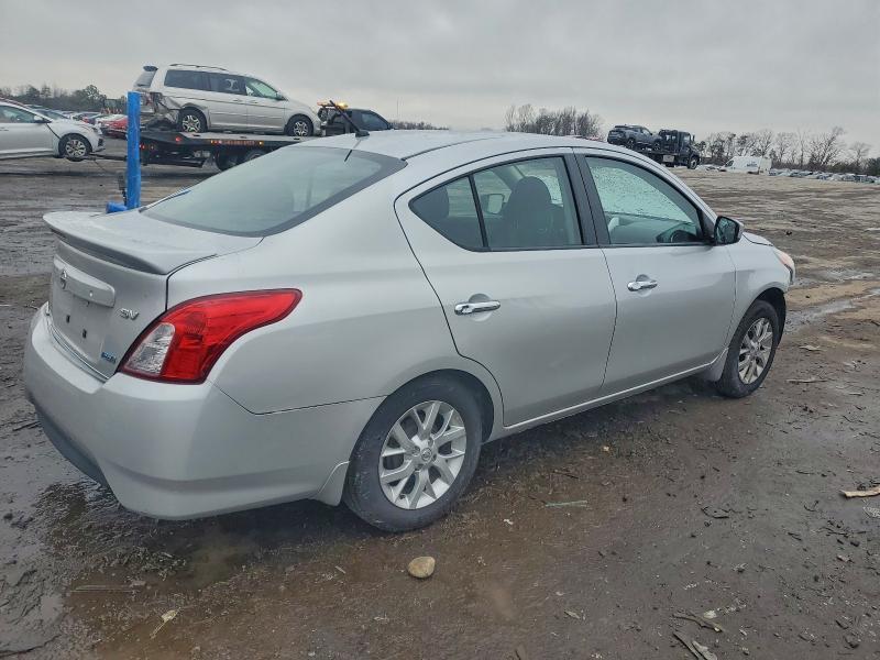 2015 Niss Versa 1.6 sv