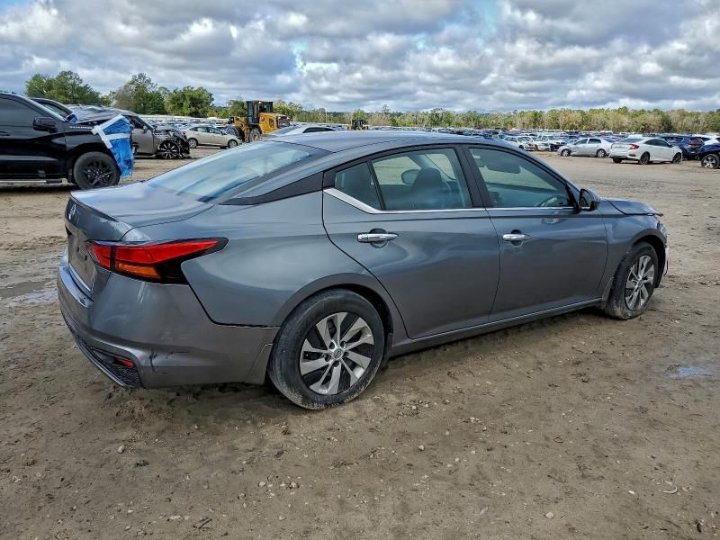 2023 Nissan Altima s