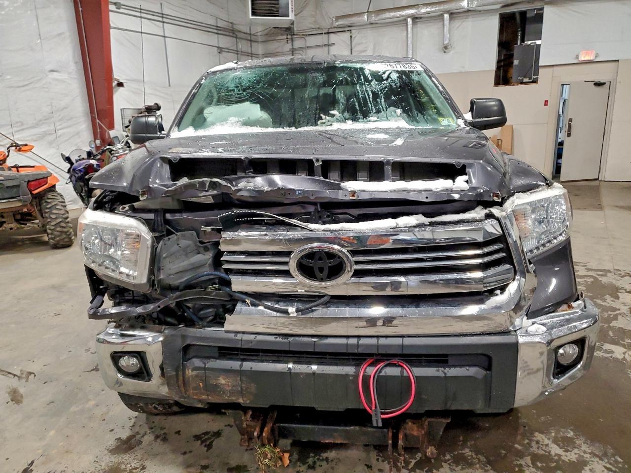 2017 Toyota Tundra Double Cab SR