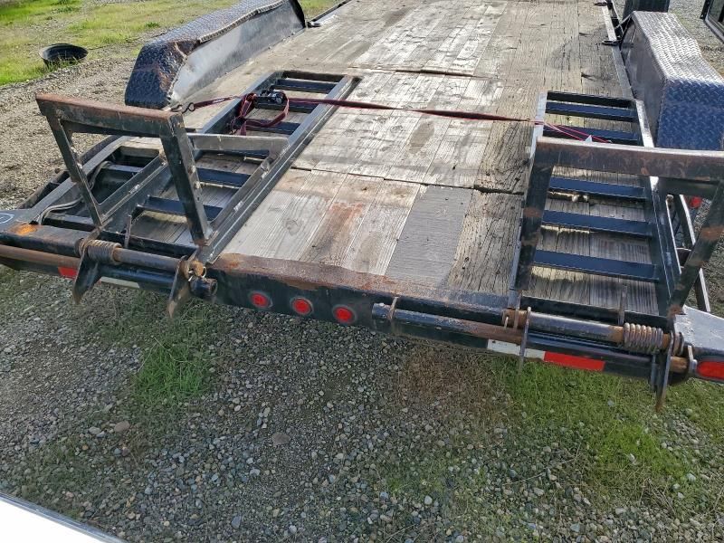 2016 Lamar Equipment Trailer