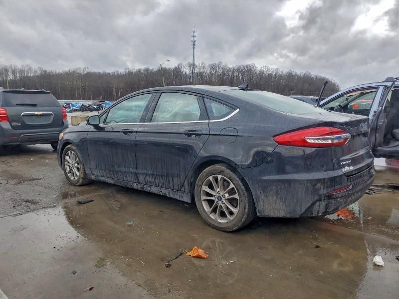 2020 Ford Fusion se