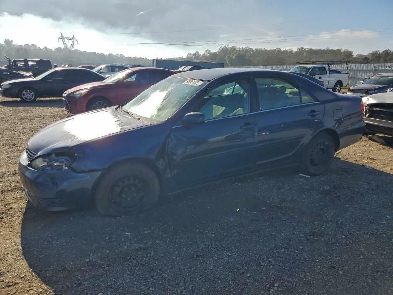 2005 Toyota Camry le