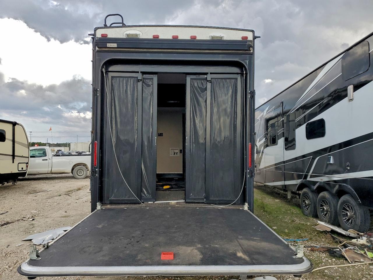 2016 Jayco Seismic Wave Camper