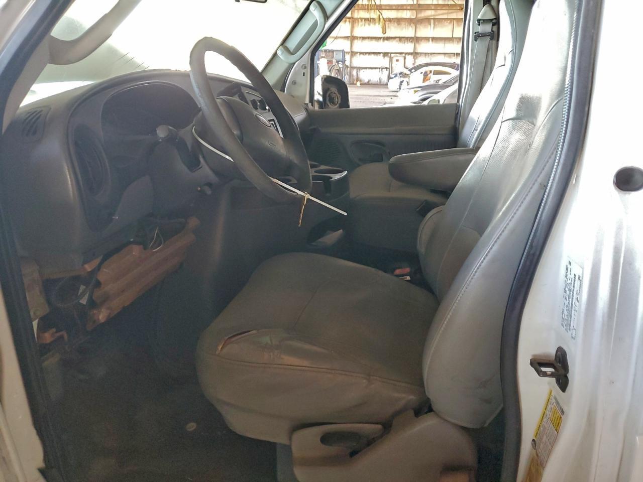 2006 Ford Econoline E250 van
