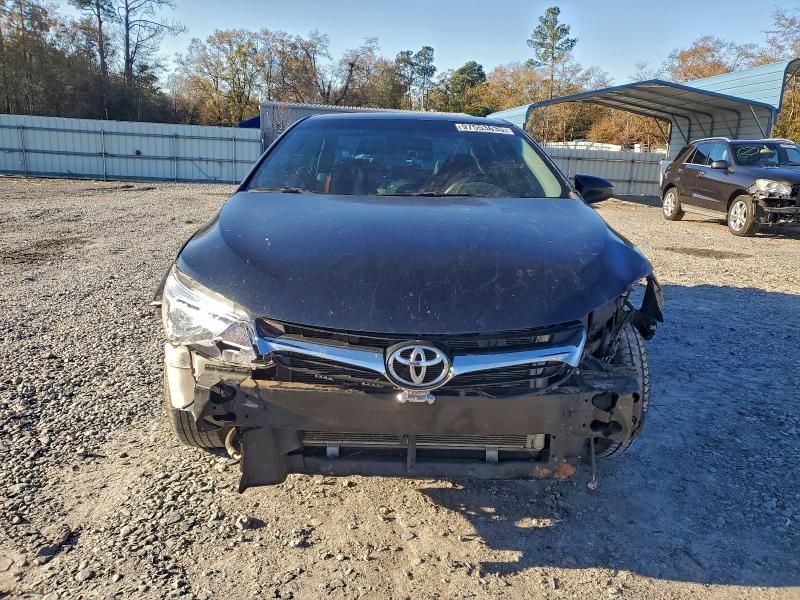 2015 Toyota Camry le