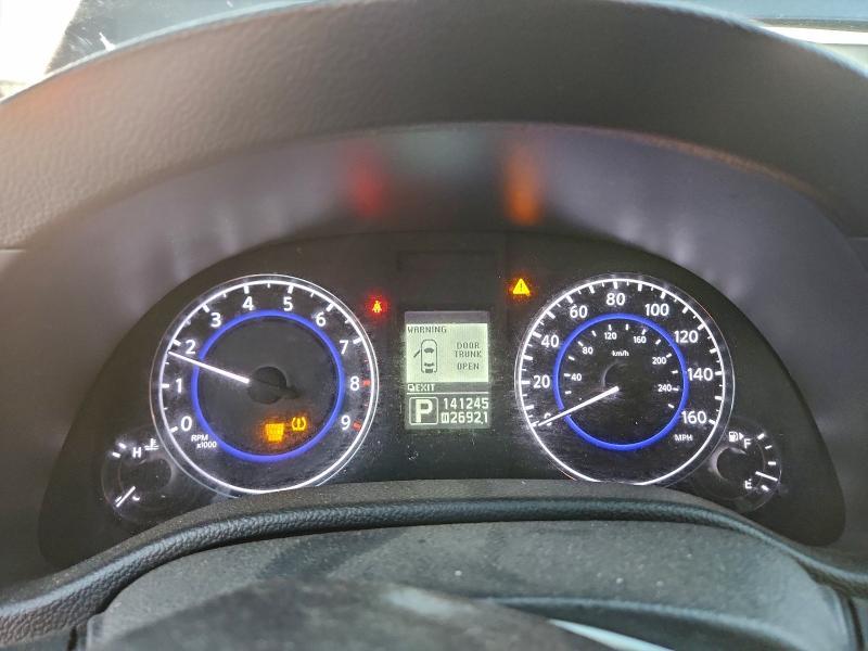 2011 Infinity G25 Sedan x