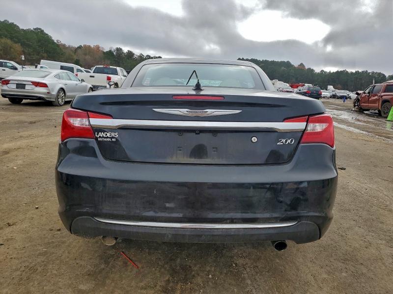 2014 Chrysler 200 Limited