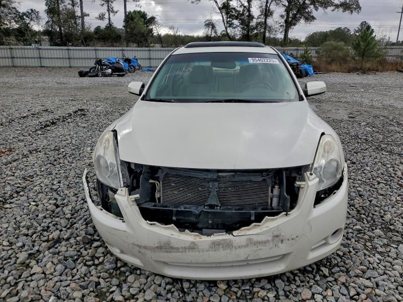 2010 Nissan Altima Base