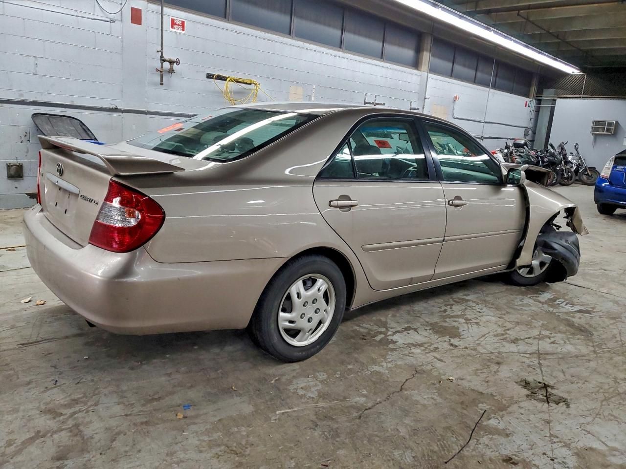 2004 Toyota Camry le
