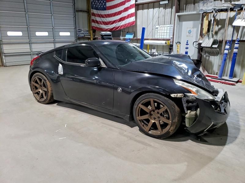 2014 Nissan 370z Base