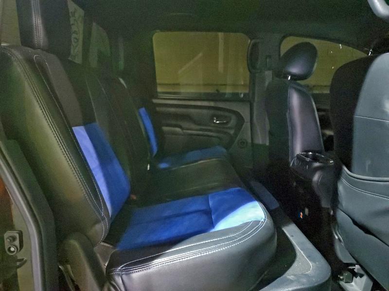 2019 Nissan Titan xd sl