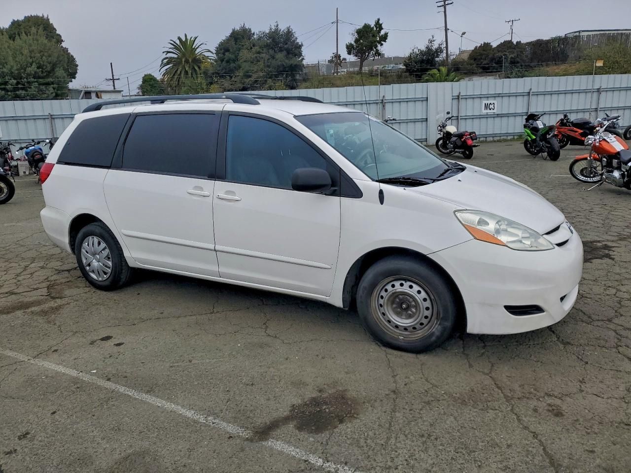 2006 Toyota Sienna ce