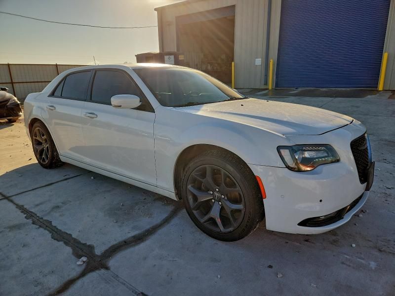 2021 Chrysler 300 s