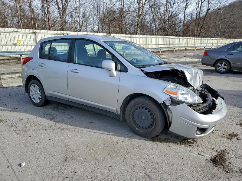 2011 Nissan Versa s