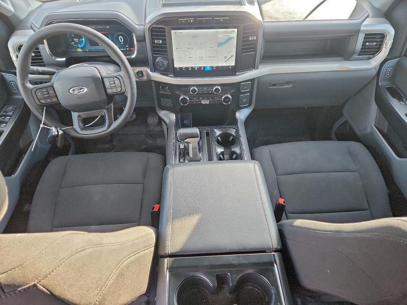 2023 Ford F150 Lightning pro