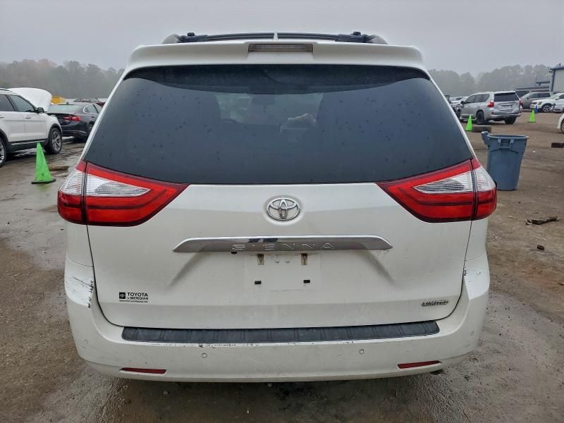 2018 Toyota Sienna xle