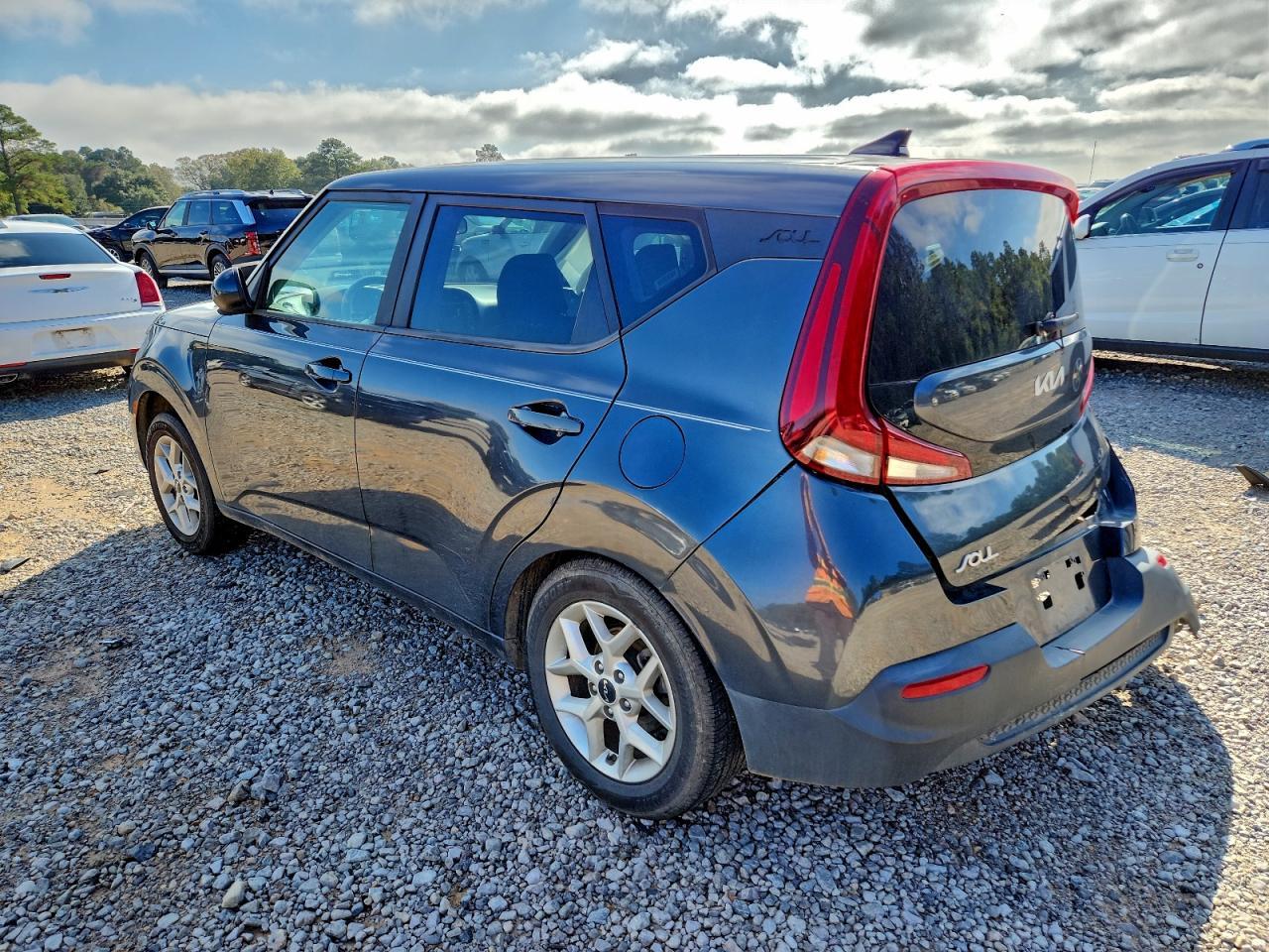 2022 KIA Soul lx