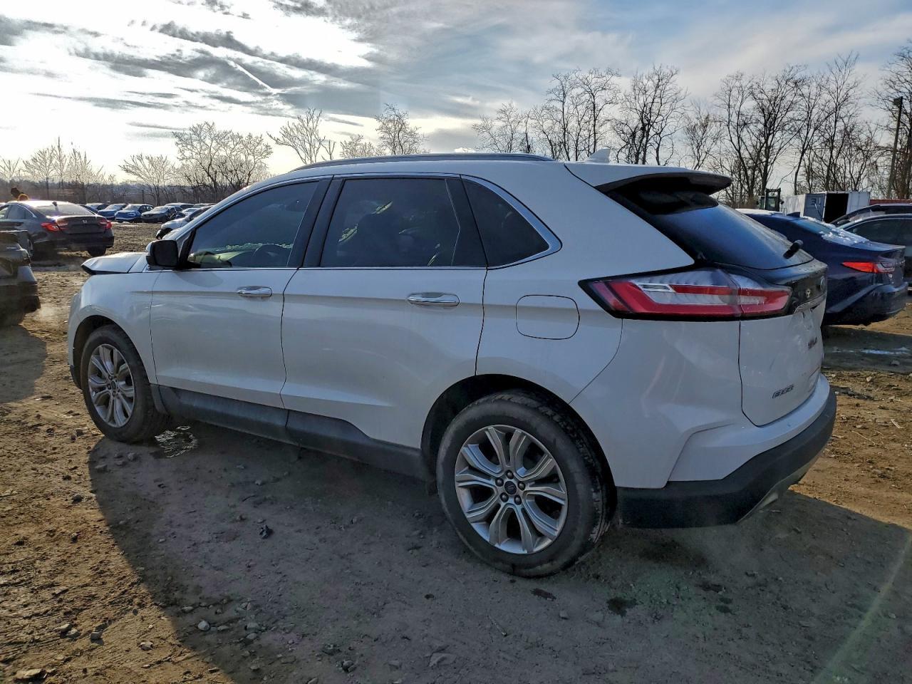 2020 Ford Edge Titanium