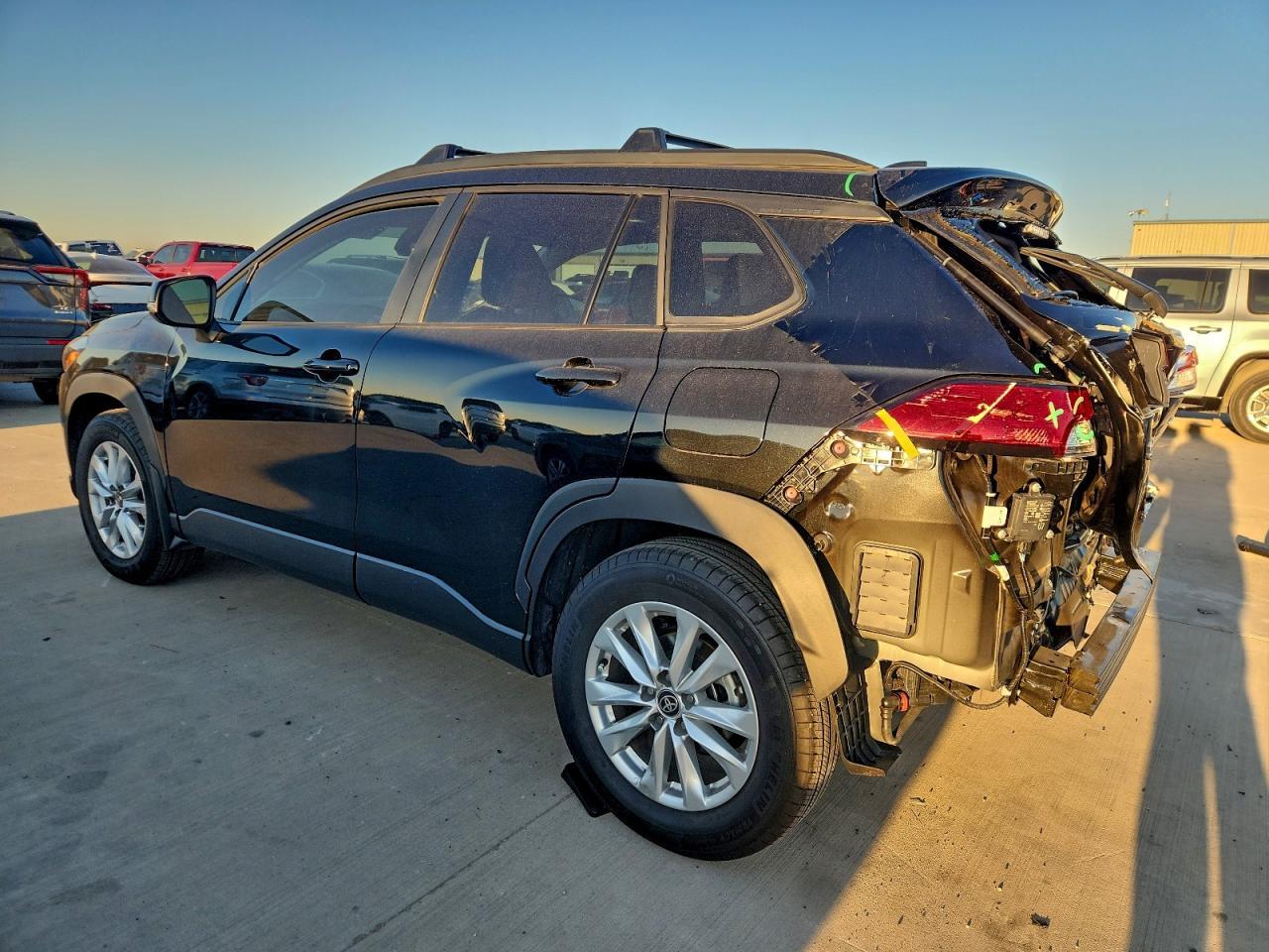 2025 Toyota Corolla Cross le