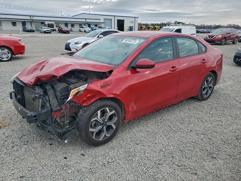2021 KIA Forte fe