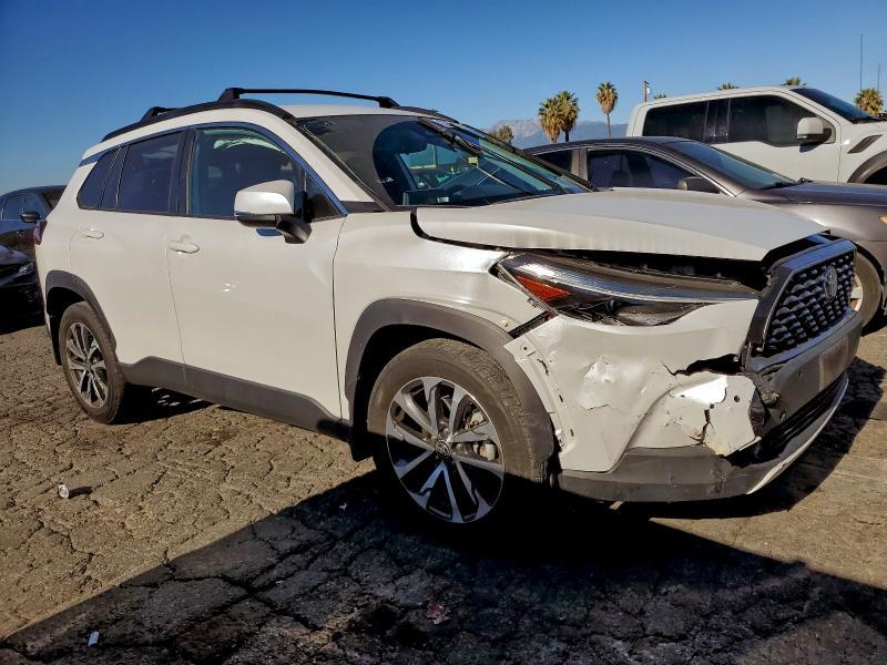 2022 Toyota Corolla Cross xle