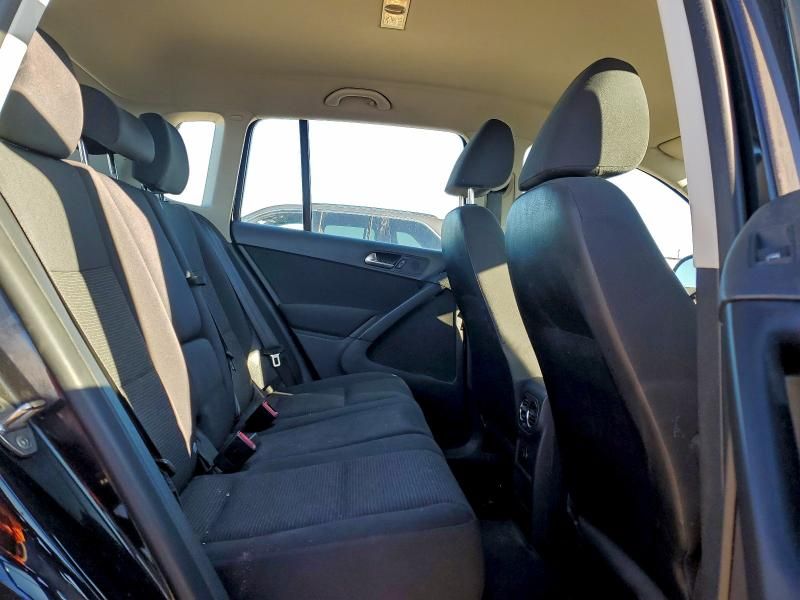 2013 Volkswagen Tiguan s