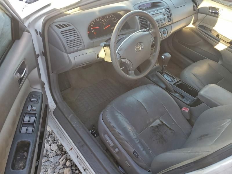 2006 Toyota Camry le