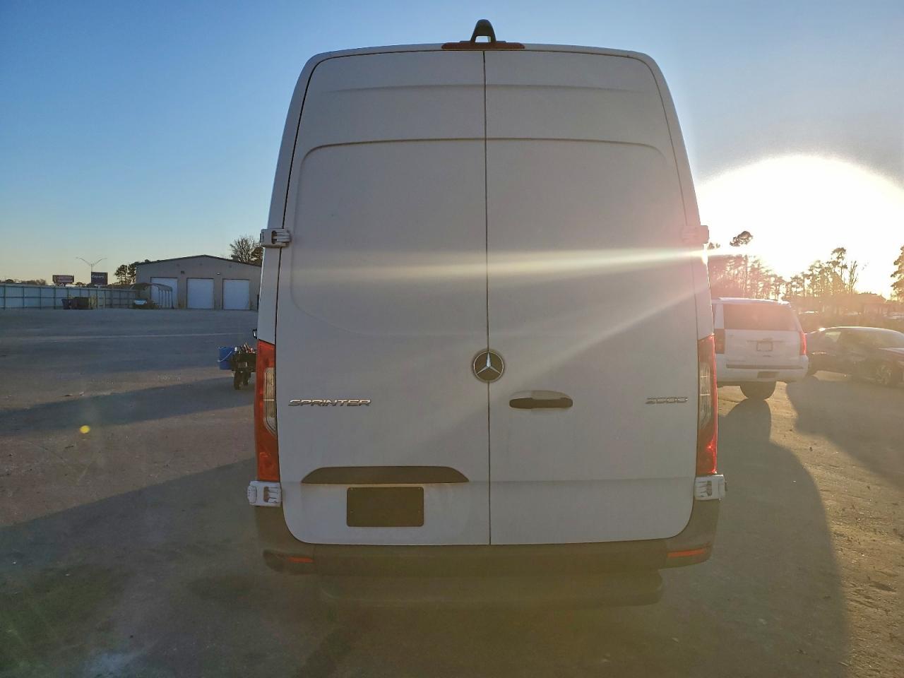 2020 Mercedes-Benz Sprinter 2500