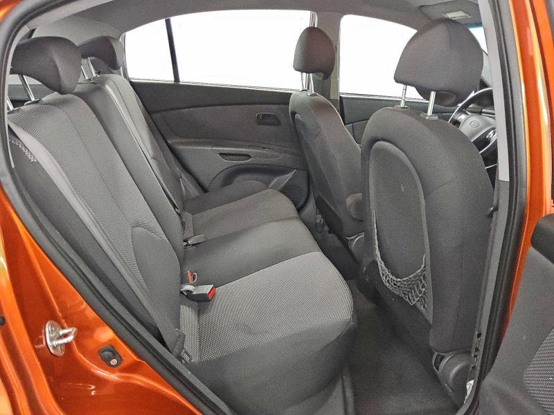 2009 KIA Rio5 lx