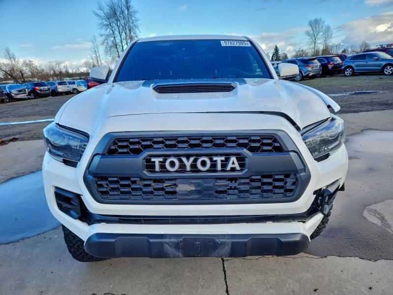 2018 Toyota Tacoma Double cab