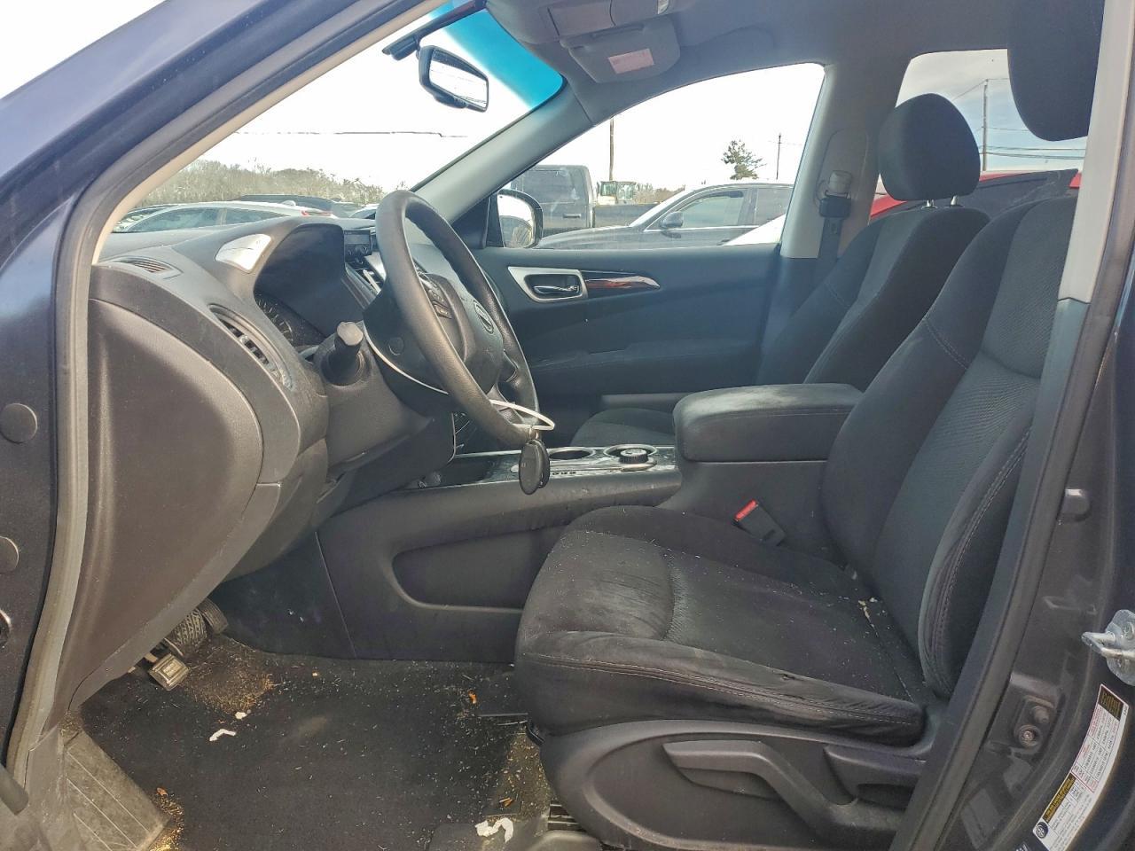 2014 Nissan Pathfinder s