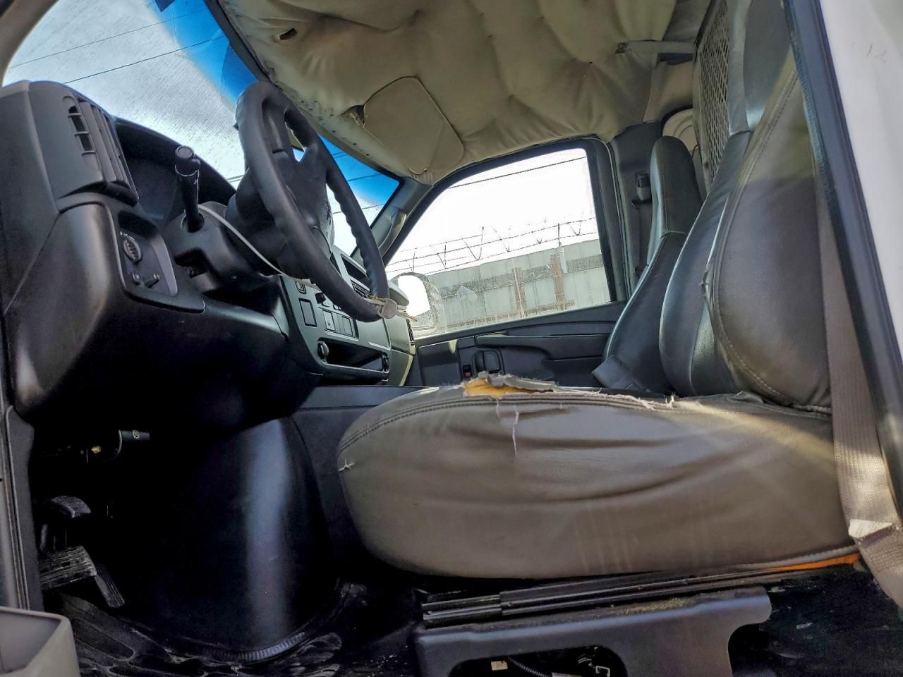 2005 GMC Savana CG Van 3500 4