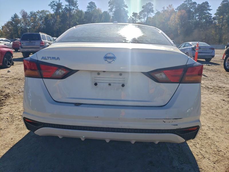 2019 Nissan Altima s