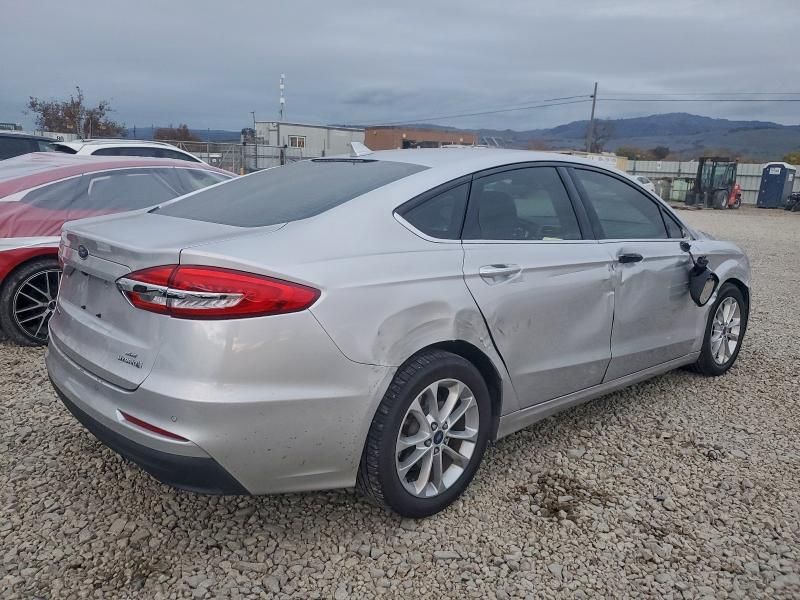 2019 Ford Fusion se