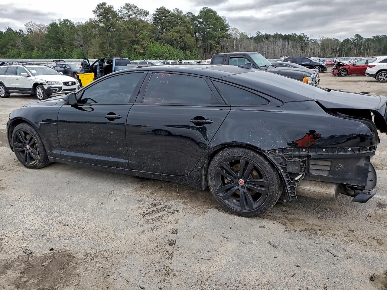 2014 Jaguar Xjl Portfolio