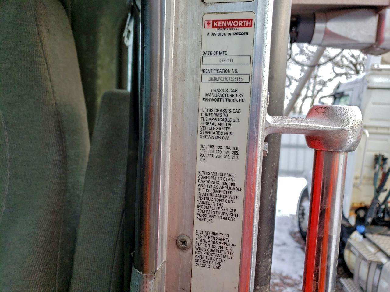 2012 Kenworth T800 ROLL-OFF Container Truck