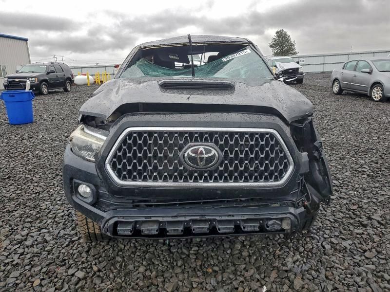 2017 Toyota Tacoma Double cab
