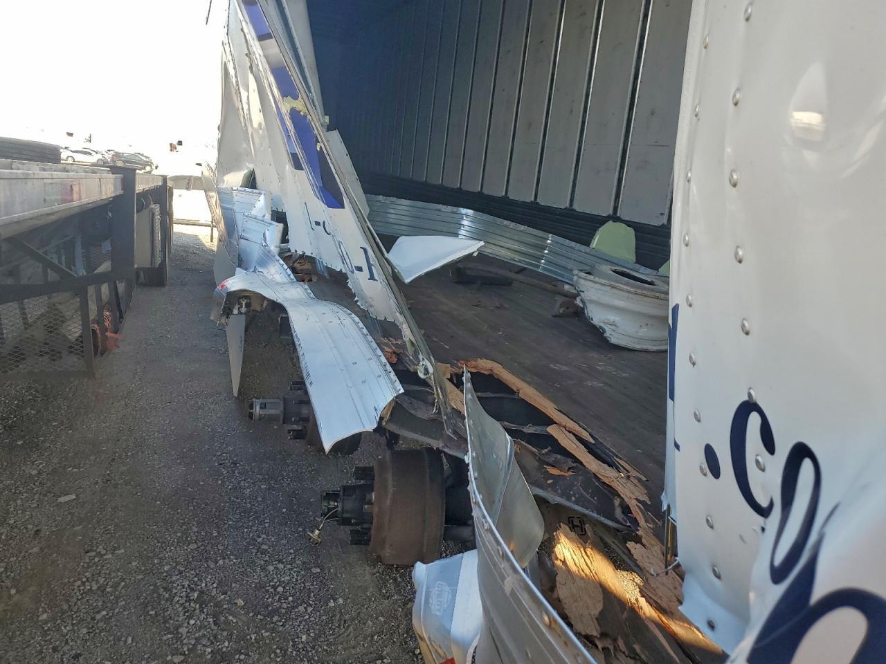 2024 Utility VS2DX DRY Van Trailer