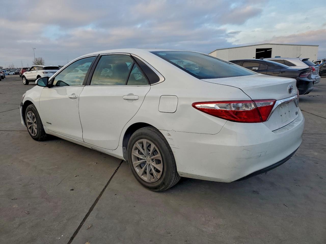 2017 Toyota Camry Hybrid