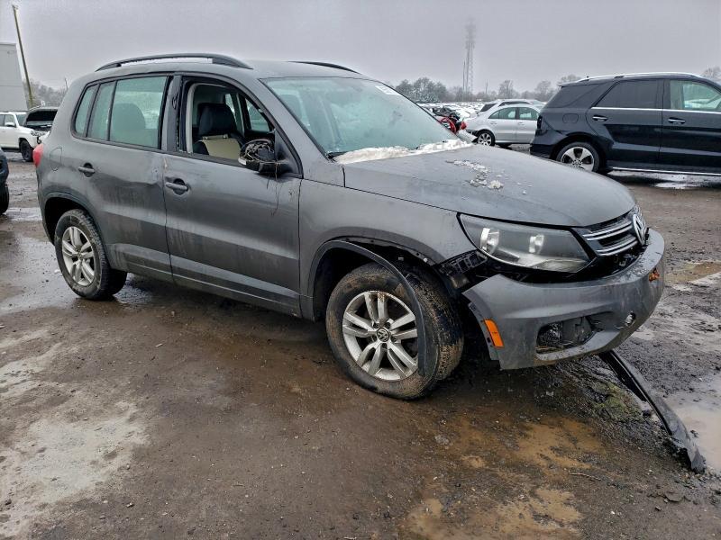 2016 Volkswagen Tiguan s