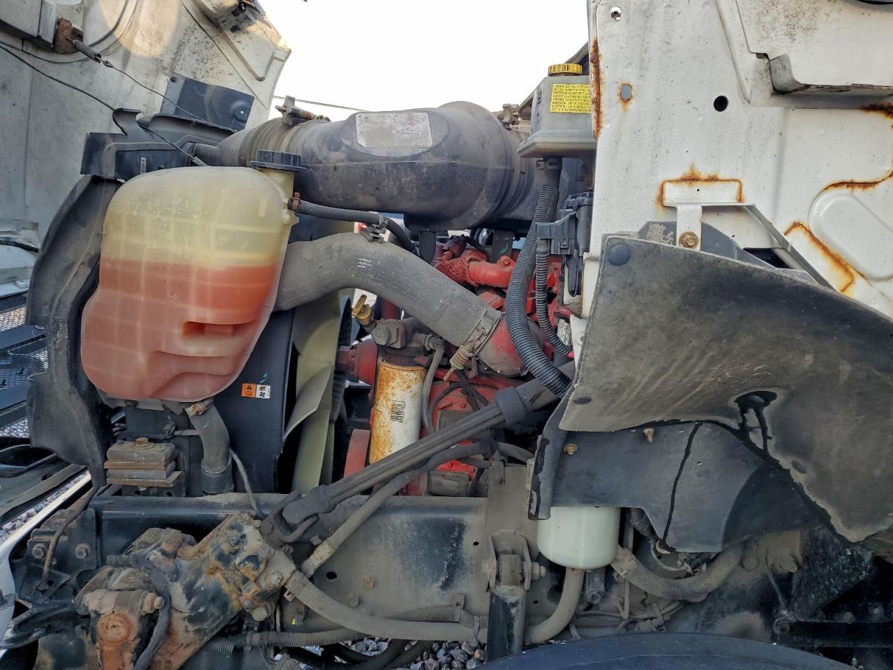 2015 Ford F650 Super Duty BOX Truck