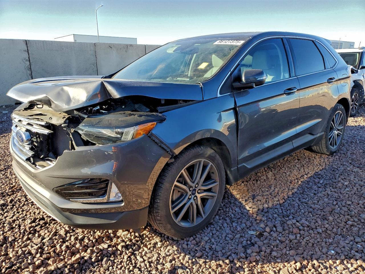 2021 Ford Edge Titanium